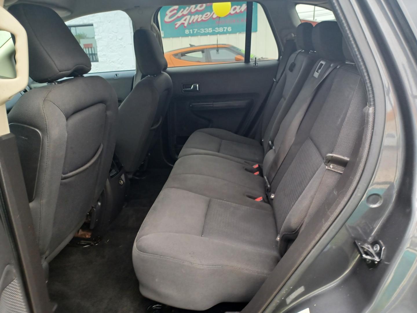 2007 GRAY /BLACK Ford Edge SEL FWD (2FMDK38C47B) with an 3.5L V6 DOHC 24V engine, 6-Speed Automatic Overdrive transmission, located at 2001 E. Lancaster, Ft. Worth, 76103, (817) 336-7000, 32.746181, -97.301018 - Photo#16